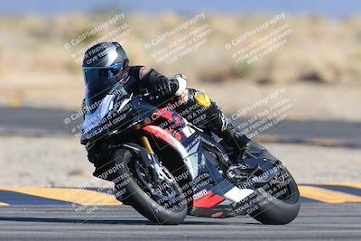 media/Feb-03-2024-SoCal Trackdays (Sat) [[767c60a41c]]/11-Turn 16 (2pm)/